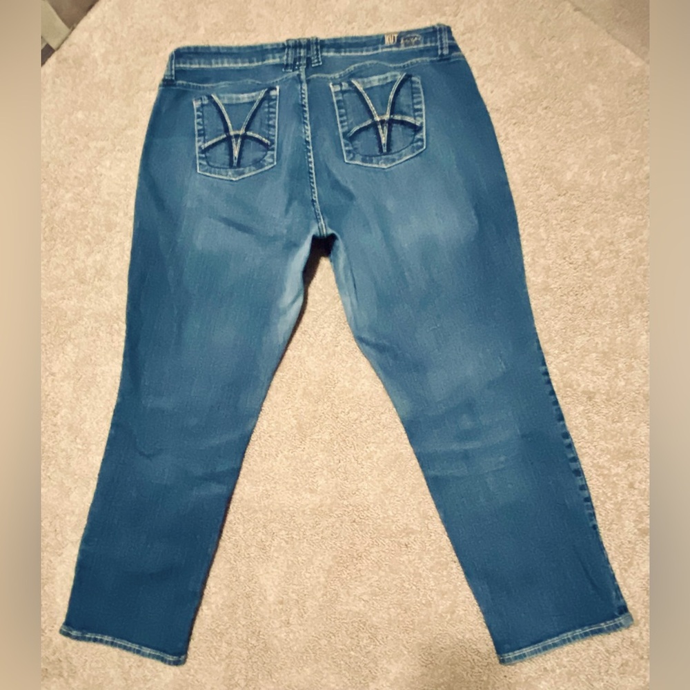Kut from the Kloth 18W Blue Embroidered Pockets Med Wash Straight Leg Jeans - Picture 2 of 10